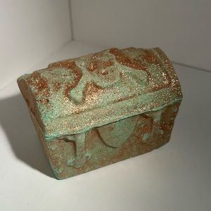 Lush Pirates of the Carrageenan Kitchen Exclusive Bath Bomb